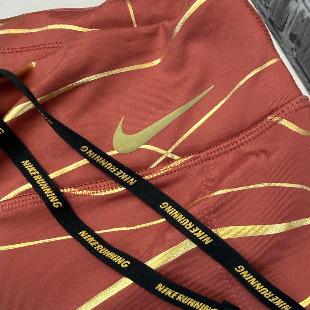Nike running Copper and Gold Patterned Leggings‎ - Picture 8 of 10